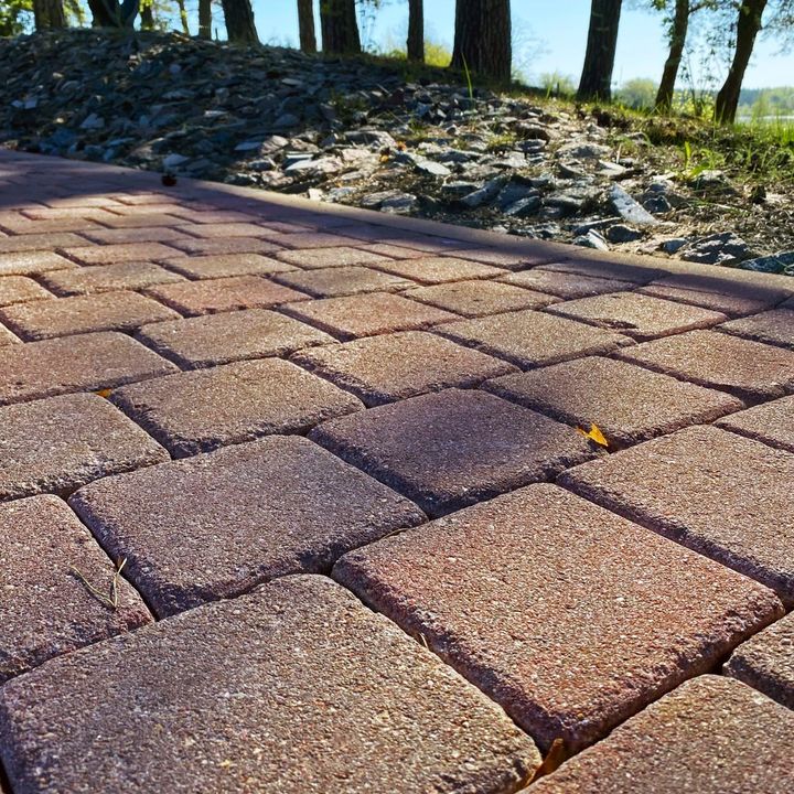 Naujas, senovinis? Įmanoma! Sendinimo technologija ir rankų darbu galime suteikti trinkelei senovinį įvaizdį. Retro…